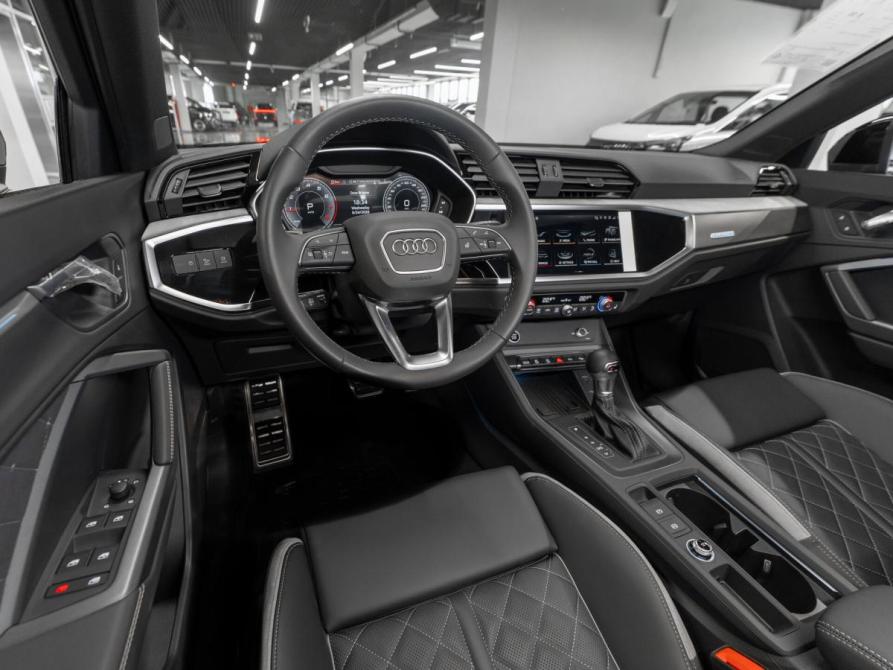 Audi Q3 II (F3) Москва  - изображение 7