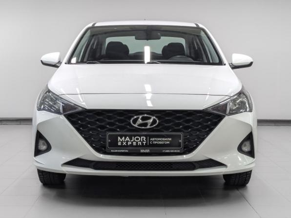 Hyundai Solaris II Рестайлинг с пробегом 2022 года, цена 1 595 000 рублей, 90141 км, седан, Автокод Объявления