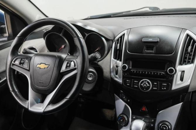 Chevrolet Cruze I Рестайлинг с пробегом 2013 года, цена 689 000 рублей, 160000 км, седан, Автокод Объявления