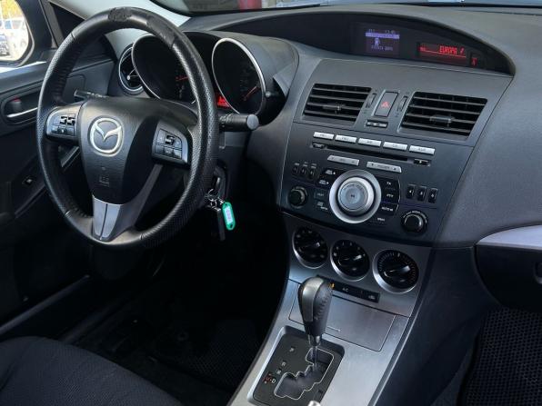 Mazda 3 II (BL) с пробегом 2011 года, цена 1 050 000 рублей, 126933 км, седан, Автокод Объявления