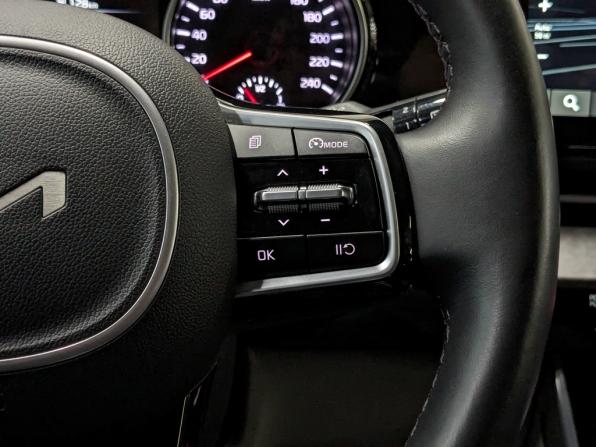 Kia Carnival IV с пробегом 2023 года, цена 4 250 000 рублей, 88000 км, минивэн, Автокод Объявления