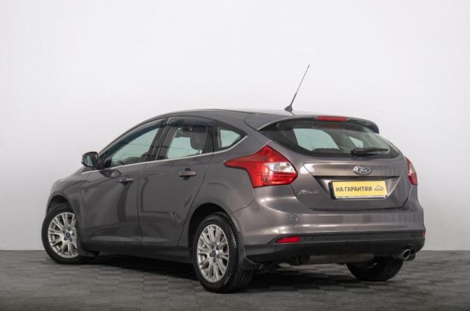 Ford Focus III с пробегом 2012 года, цена 899 000 рублей, 334000 км, хэтчбек, Автокод Объявления