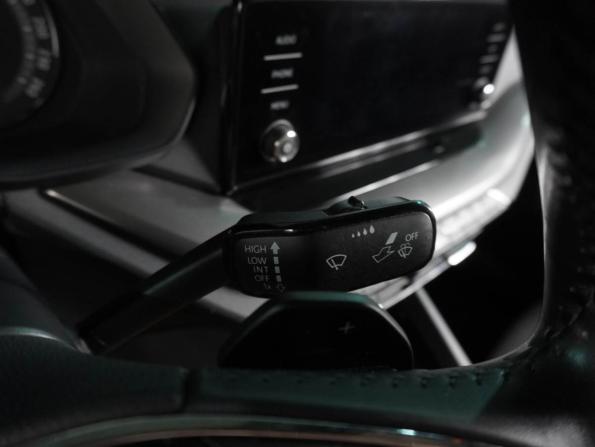 Skoda Octavia IV (A8) с пробегом 2021 года, цена 2 399 000 рублей, 109919 км, лифтбек, Автокод Объявления