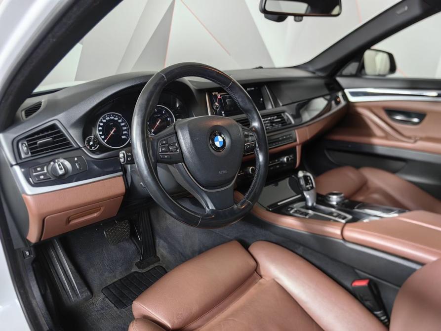 BMW 5 серии VI (F10/F11/F07) Рестайлинг Москва  - изображение 12