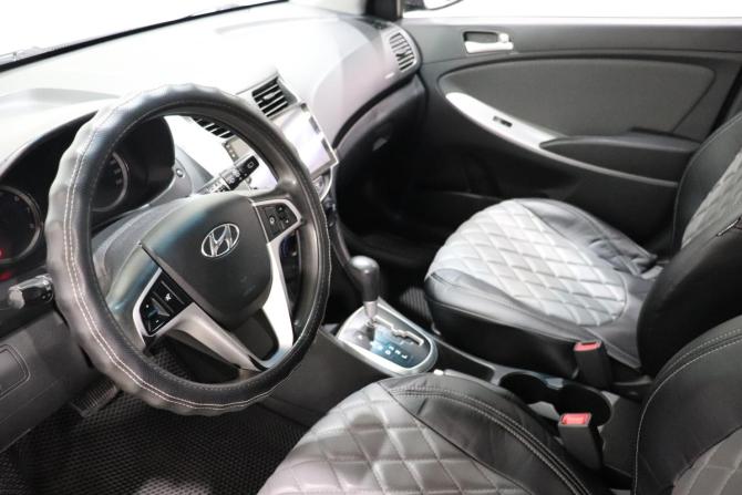 Hyundai Solaris I с пробегом 2012 года, цена 610 000 рублей, 220353 км, седан, Автокод Объявления