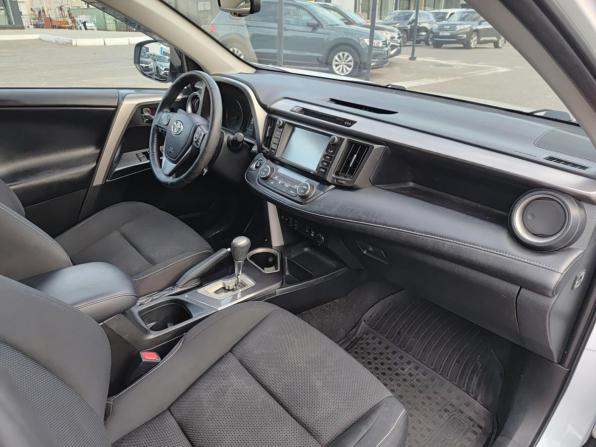 Toyota RAV4 IV (XA40) Рестайлинг с пробегом 2018 года, цена 2 190 000 рублей, 179463 км, внедорожник, Автокод Объявления