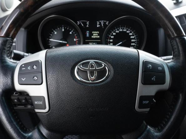 Toyota Land Cruiser 200 Series Рестайлинг 1 с пробегом 2014 года, цена 4 361 000 рублей, 351357 км, внедорожник, Автокод Объявления