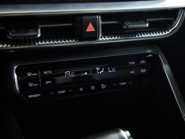 Kia K5 III с пробегом 2021 года, цена 2 749 000 рублей, 74888 км, седан, Автокод Объявления