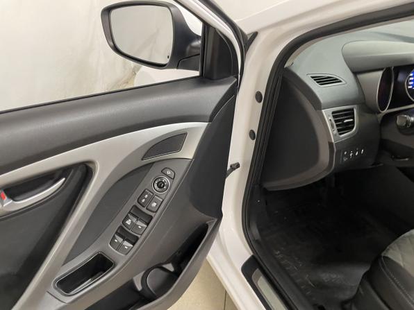 Hyundai Elantra V (MD) Рестайлинг с пробегом 2014 года, цена 1 149 000 рублей, 157169 км, седан, Автокод Объявления