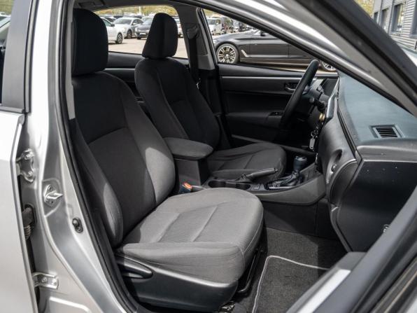 Toyota Corolla XI (E160 E170 E180) Рестайлинг 1 с пробегом 2016 года, цена 1 330 000 рублей, 93847 км, седан, Автокод Объявления