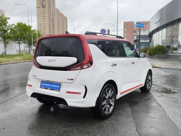 Kia Soul III с пробегом 2022 года, цена 2 450 000 рублей, 55129 км, хэтчбек, Автокод Объявления