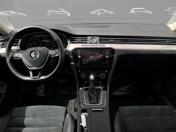 Volkswagen Passat B8 с пробегом 2019 года, цена 2 497 500 рублей, 55982 км, седан, Автокод Объявления