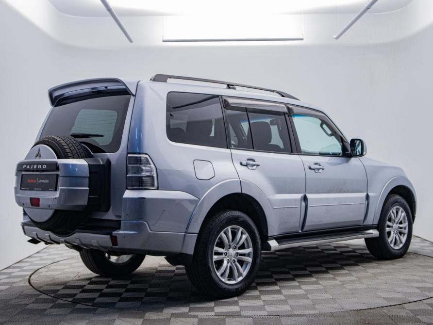 Mitsubishi Pajero IV Рестайлинг 1 Москва  - изображение 5