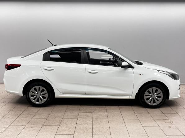 Kia Rio IV с пробегом 2019 года, цена 1 410 000 рублей, 92007 км, седан, Автокод Объявления
