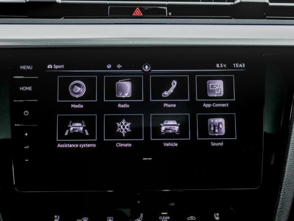 Volkswagen Passat CC II Рестайлинг с пробегом 2022 года, цена 3 490 000 рублей, 59850 км, лифтбек, Автокод Объявления