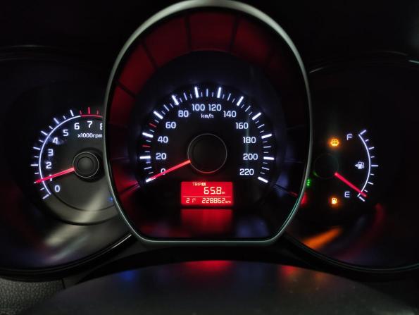 Kia Rio III Рестайлинг с пробегом 2017 года, цена 600 000 рублей, 228861 км, седан, Автокод Объявления