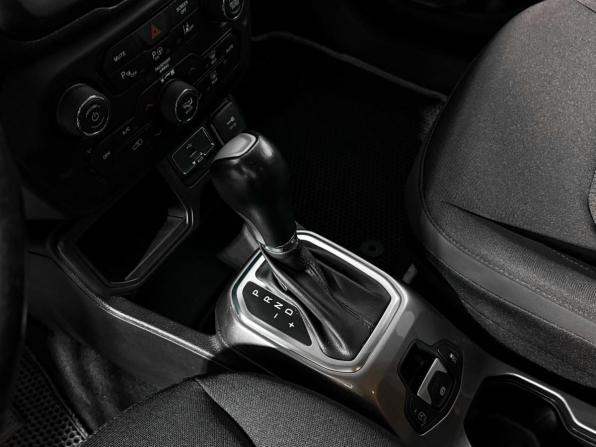 Jeep Renegade I Рестайлинг с пробегом 2019 года, цена 1 690 000 рублей, 134480 км, внедорожник, Автокод Объявления