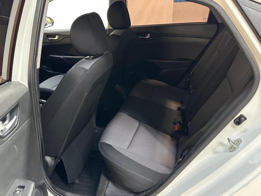 Hyundai Solaris II Санкт-Петербург  - изображение 8