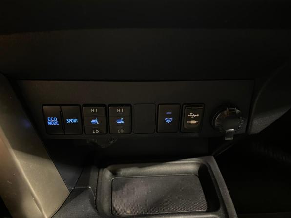 Toyota RAV4 IV (XA40) с пробегом 2015 года, цена 1 750 000 рублей, 200010 км, внедорожник, Автокод Объявления