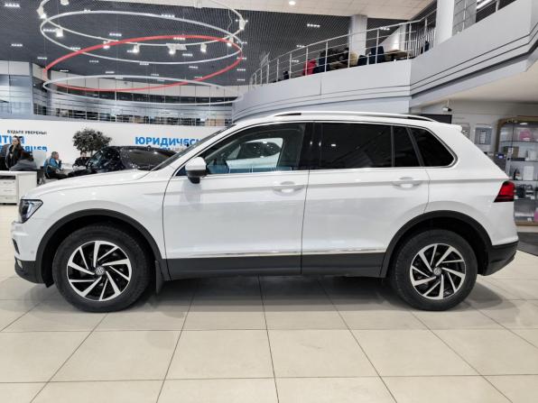 Volkswagen Tiguan II с пробегом 2018 года, цена 2 200 000 рублей, 237125 км, внедорожник, Автокод Объявления