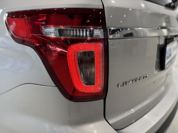 Ford Explorer V с пробегом 2015 года, цена 2 499 000 рублей, 129208 км, внедорожник, Автокод Объявления