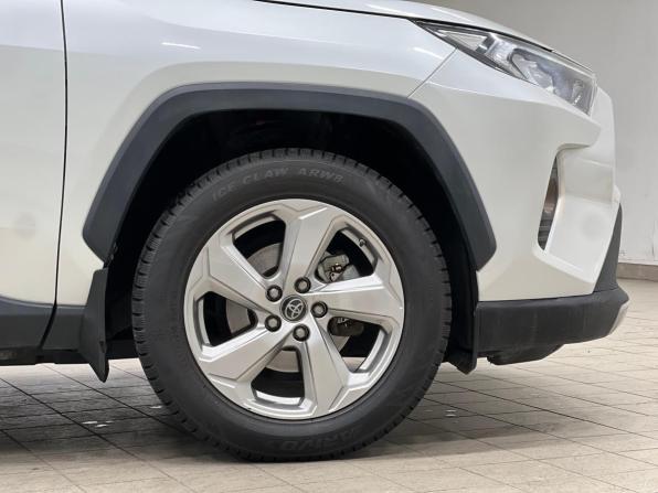 Toyota RAV4 V (XA50) с пробегом 2021 года, цена 2 840 000 рублей, 39840 км, внедорожник, Автокод Объявления