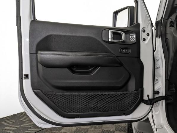 Jeep Wrangler IV (JL) с пробегом 2018 года, цена 3 675 000 рублей, 94416 км, внедорожник, Автокод Объявления
