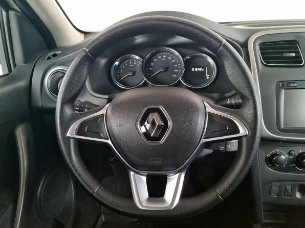 Renault Logan II Рестайлинг с пробегом 2019 года, цена 889 000 рублей, 91622 км, седан, Автокод Объявления