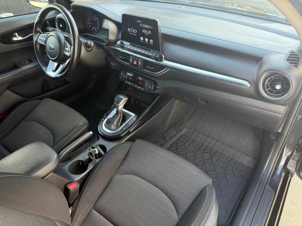 Kia Cerato IV Рестайлинг с пробегом 2021 года, цена 2 020 000 рублей, 89000 км, седан, Автокод Объявления