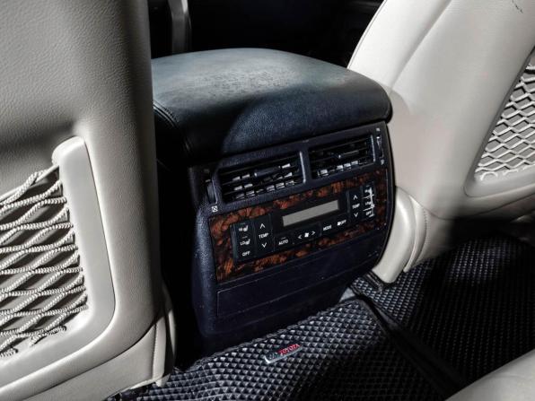 Toyota Land Cruiser 200 Series с пробегом 2011 года, цена 2 990 000 рублей, 158000 км, внедорожник, Автокод Объявления