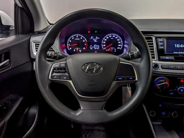 Hyundai Solaris II Рестайлинг с пробегом 2022 года, цена 1 595 000 рублей, 90141 км, седан, Автокод Объявления