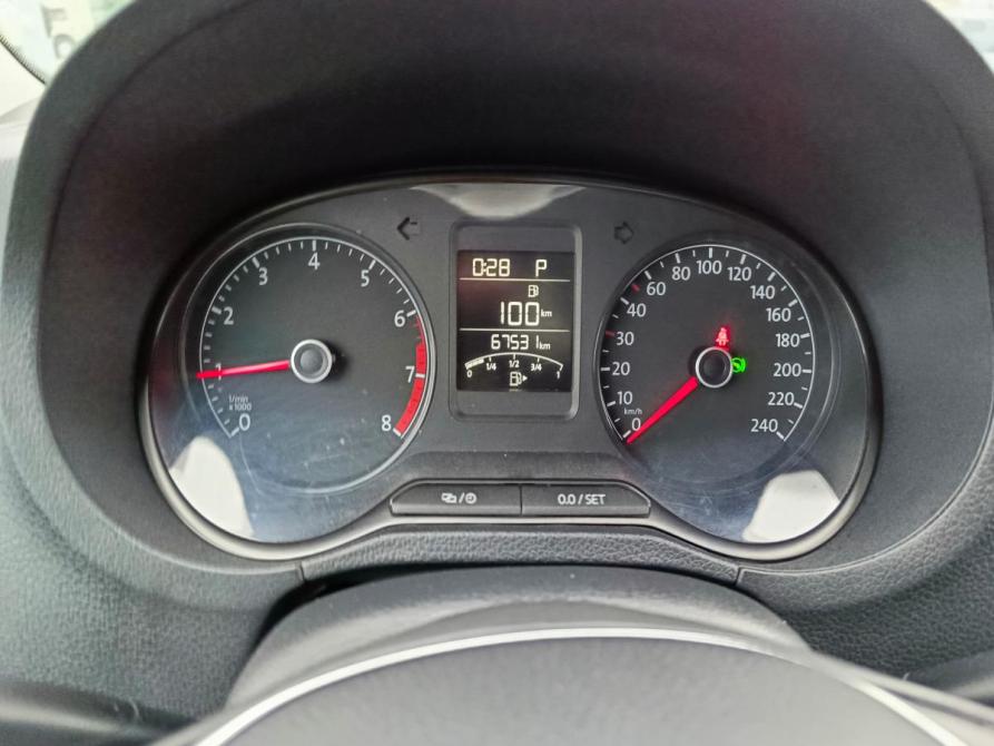 Volkswagen Polo V Рестайлинг Тюмень  - изображение 18