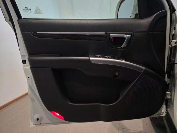 Hyundai Santa Fe II Рестайлинг с пробегом 2012 года, цена 1 729 000 рублей, 152040 км, внедорожник, Автокод Объявления