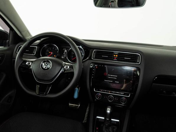 Volkswagen Jetta VI Рестайлинг с пробегом 2017 года, цена 1 298 000 рублей, 153478 км, седан, Автокод Объявления