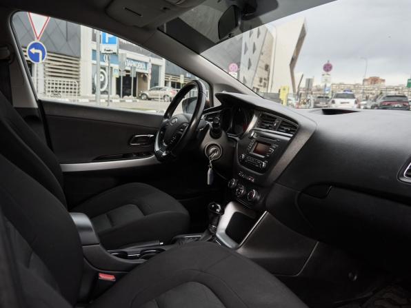 Kia Ceed II Рестайлинг с пробегом 2015 года, цена 1 140 000 рублей, 111967 км, хэтчбек, Автокод Объявления