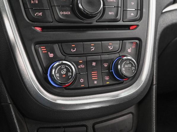 Opel Mokka I с пробегом 2014 года, цена 1 194 000 рублей, 140506 км, внедорожник, Автокод Объявления