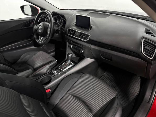 Mazda 3 III (BM) с пробегом 2015 года, цена 1 380 000 рублей, 88067 км, хэтчбек, Автокод Объявления