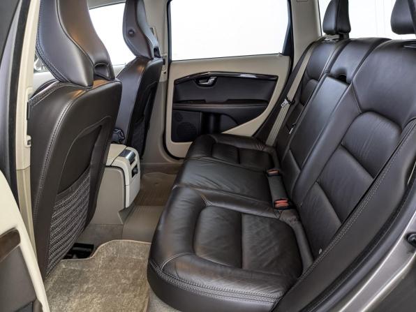 Volvo XC70 II с пробегом 2011 года, цена 1 900 000 рублей, 232618 км, универсал, Автокод Объявления