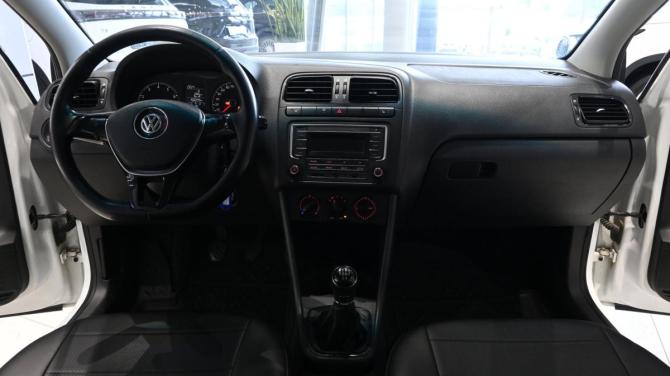 Volkswagen Polo V Рестайлинг с пробегом 2016 года, цена 860 000 рублей, 152000 км, седан, Автокод Объявления