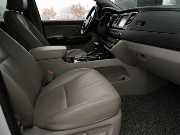 Kia Carnival III с пробегом 2019 года, цена 2 730 000 рублей, 119685 км, минивэн, Автокод Объявления
