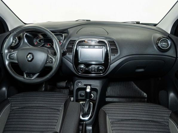 Renault Kaptur I с пробегом 2017 года, цена 1 554 000 рублей, 127380 км, внедорожник, Автокод Объявления