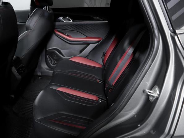 Geely Coolray I Рестайлинг с пробегом 2024 года, цена 2 299 000 рублей, 25600 км, внедорожник, Автокод Объявления