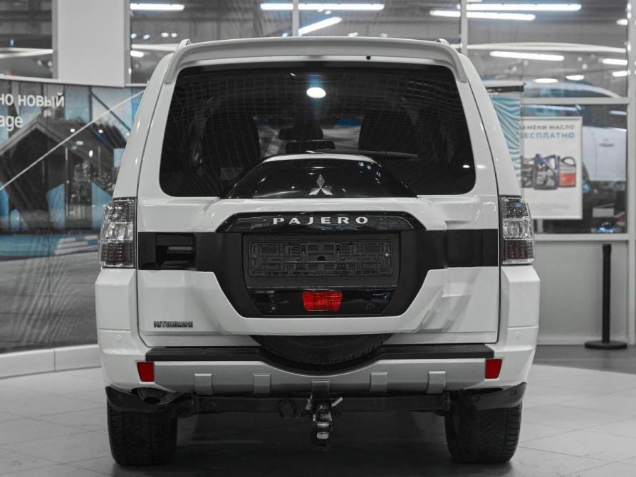 Mitsubishi Pajero IV Рестайлинг 2 Москва  - изображение 5