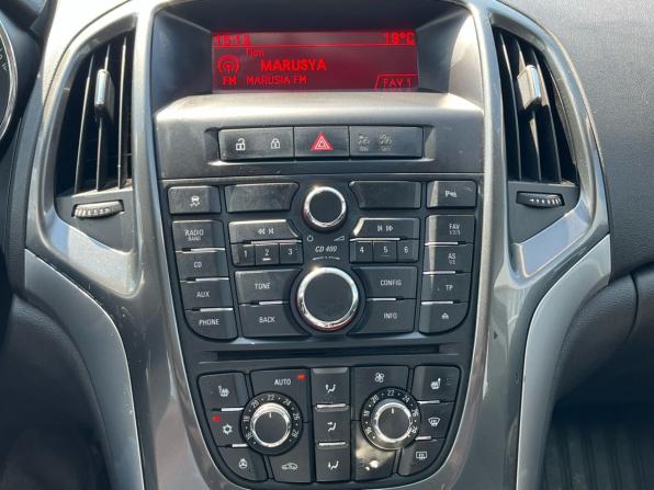 Opel Astra J Рестайлинг с пробегом 2012 года, цена 549 000 рублей, 247000 км, хэтчбек, Автокод Объявления