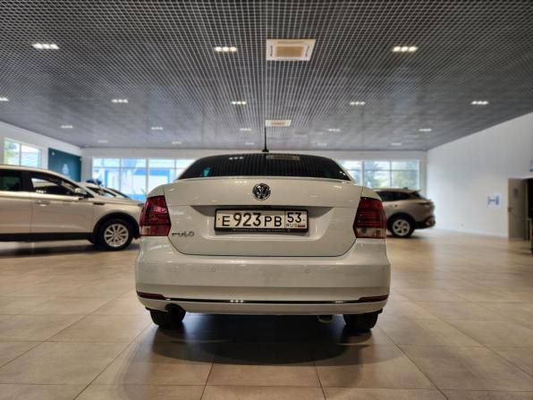 Volkswagen Polo V Рестайлинг с пробегом 2019 года, цена 1 300 000 рублей, 109000 км, седан, Автокод Объявления