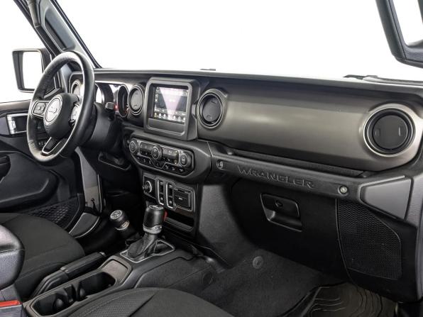 Jeep Wrangler IV (JL) с пробегом 2018 года, цена 3 900 000 рублей, 86461 км, внедорожник, Автокод Объявления