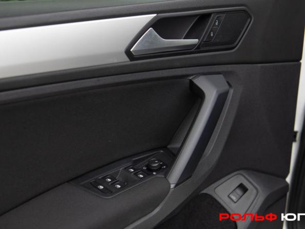 Volkswagen Tiguan II Рестайлинг с пробегом 2020 года, цена 2 488 000 рублей, 44494 км, внедорожник, Автокод Объявления