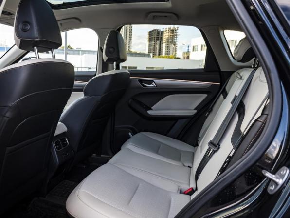 Haval Jolion I Рестайлинг с пробегом 2024 года, цена 2 438 000 рублей, 37460 км, внедорожник, Автокод Объявления
