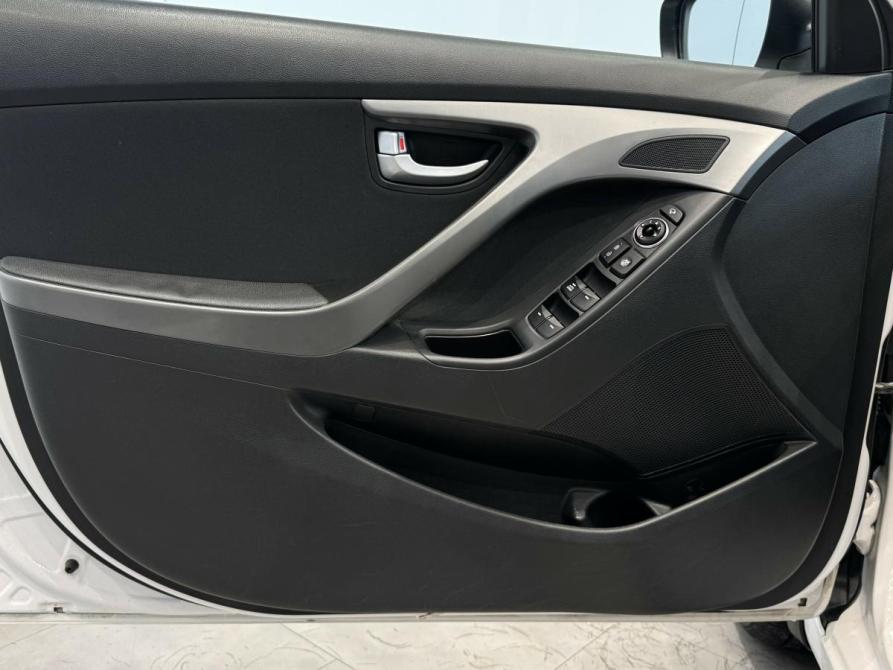 Hyundai Elantra V (MD) Рестайлинг Волжский  - изображение 9