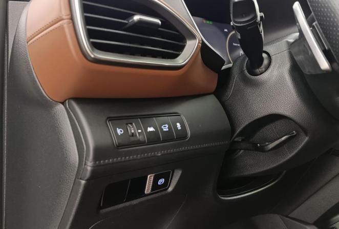 Hyundai Santa Fe IV Рестайлинг с пробегом 2021 года, цена 3 140 000 рублей, 141000 км, внедорожник, Автокод Объявления